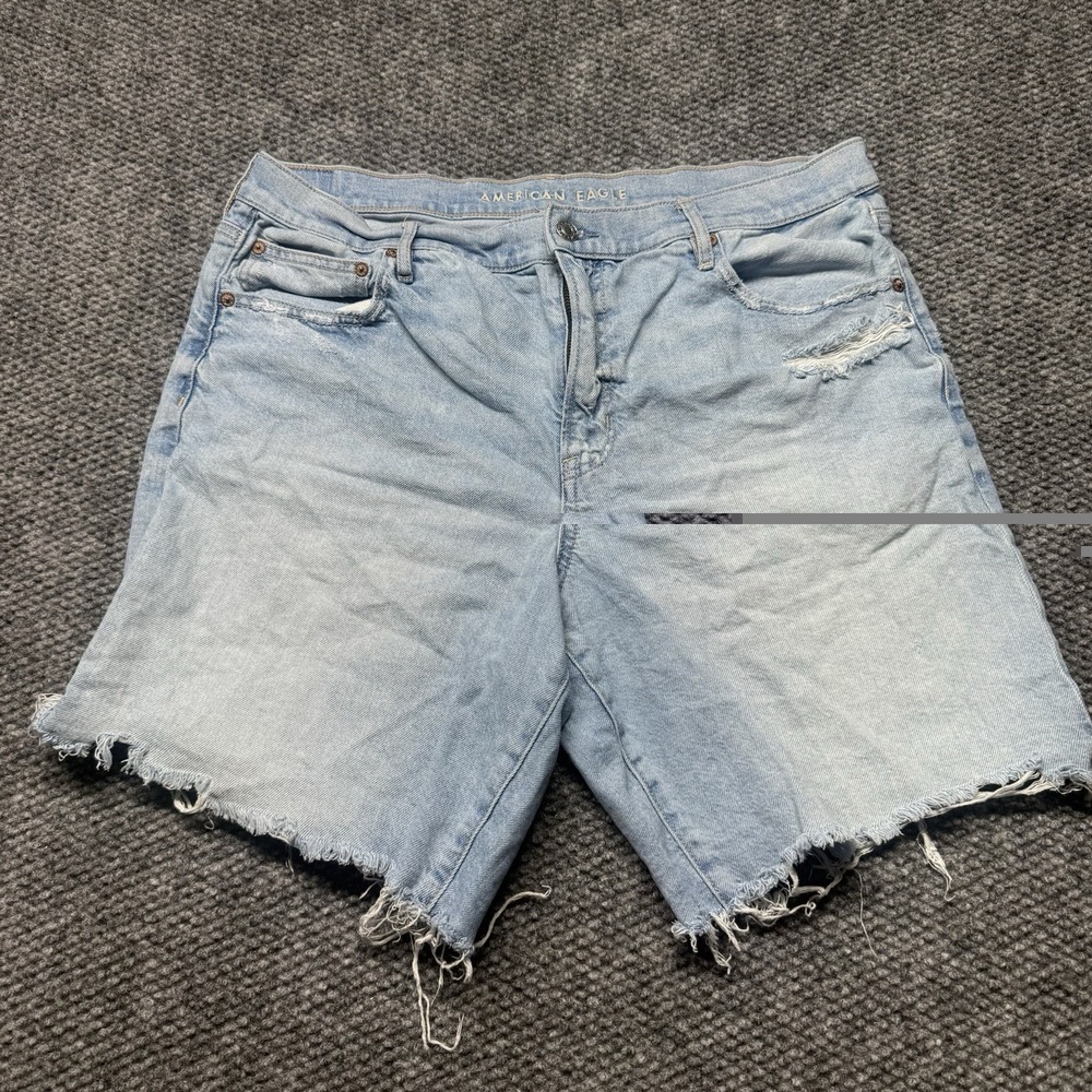 American Eagle Perfect Bermuda Short Light Sz 14 Denim Shorts Distressed Raw Hem